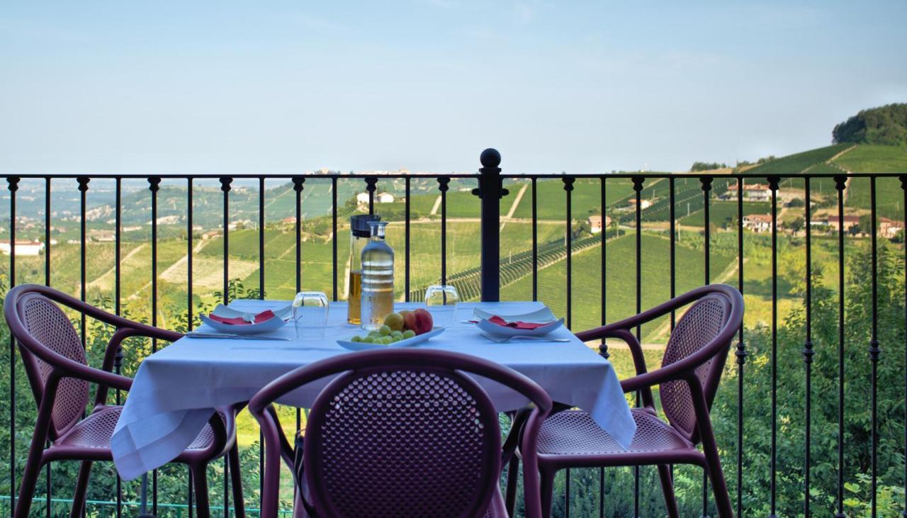 Felicin - Ristorante Albergo "Dimora Storica" Monforte dʼAlba Buitenkant foto